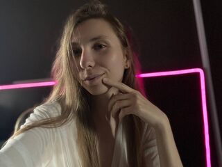 free livesex MaeCarl