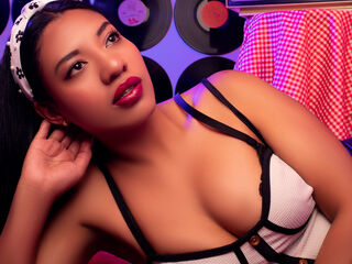 sexy webcamgirl picture MaibeScot