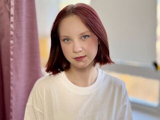 bedroom live webcam MaisieMundhenk