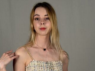 masturbating camgirl MarieWard