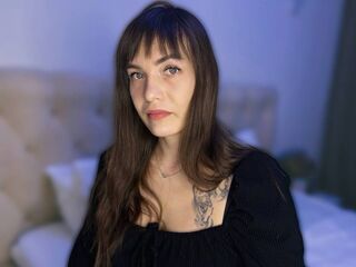 hot naked camgirl MarthaBrigs