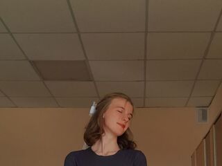 bedroom livecam MaryjanePorter