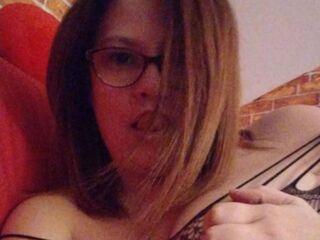 hot webcamslut MattildeHellen