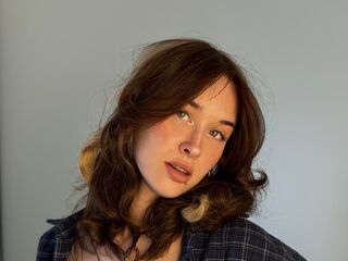 masturbating webcam girl MaudBubble