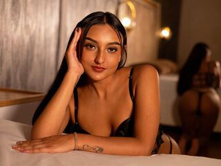 hot strip tease cam MelodyBetancourt