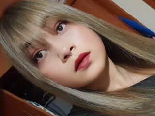 naked camgirl photo MercellaMorelli