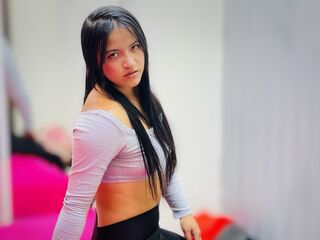 camgirl masturbating with vibrator MiaBriars