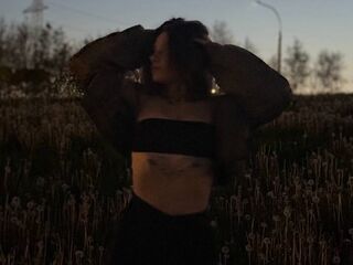 naked camgirl picture MichelinaBoe