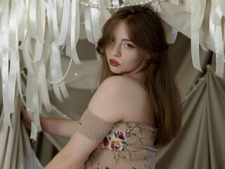 free webcam chatroom MoonBrittany