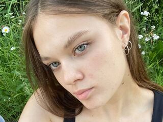 fingering cam slut NoeliaMeara