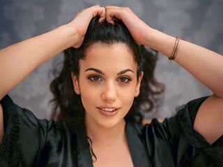 nude webcam OrriHart