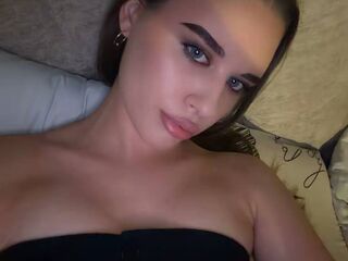 sexvideo RhiannonJumper