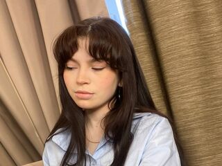 masturbating cam girl RobertKrantz