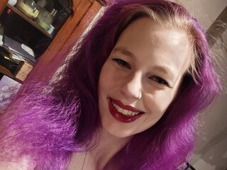 camwhore masturbating with sextoy SarahSmithfire