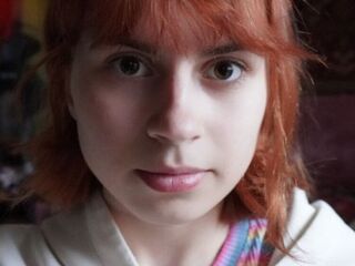 webcam girl SerafinaGoettl