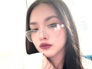 camgirl masturbating with sextoy TammieAzzopardi