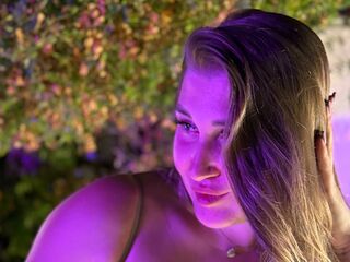 adult webcam chat room TarahZullo