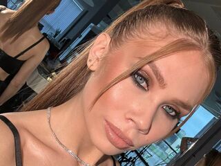 girl nude TawnyaCarwell