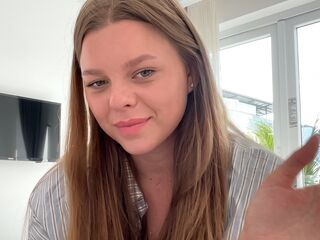 hot cam girl masturbating with vibrator TeneshaQuinerly
