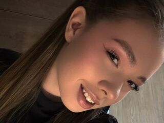 fingering cam whore TessaSun