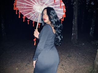 naughty cam girl fingering shaved pussy TiannaRous