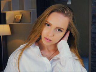 naked camgirl WilonaFurr