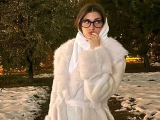 live sexcam YukoHazer