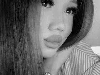 beautiful girlcam ZellaRessler