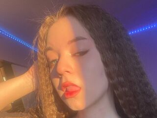 naked girl with webcam fingering pussy ZofiaRambousek