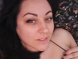 live webcam performer ZoraNoir